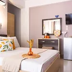 Potam'sea Bliss 5 - Front, Sun Beds & Parking