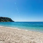 Potam'sea Bliss 5 - Front, Sun Beds & Parking