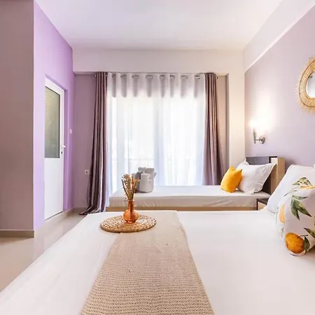 Apartman Potam'sea Bliss 5 - Front, Sun Beds & Parking Himara