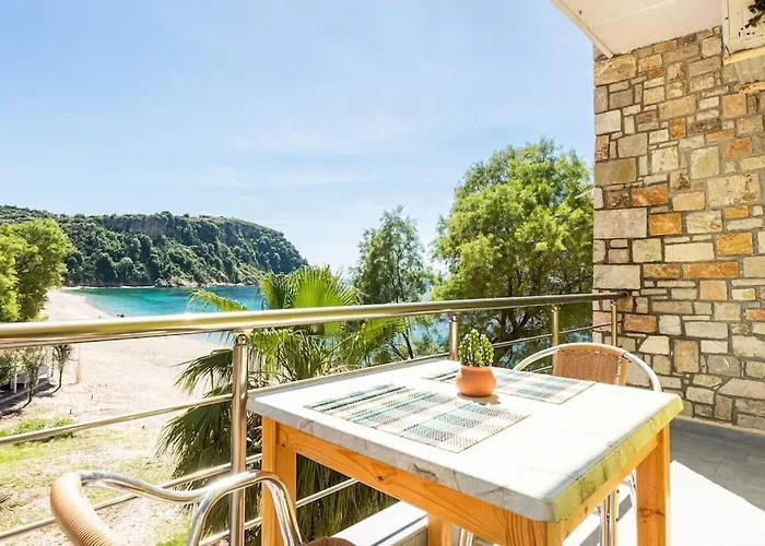 Potam'sea Bliss 5 - Front, Sun Beds & Parking *