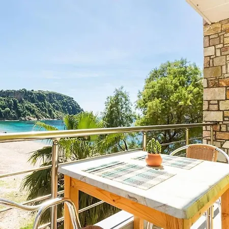 Potam'sea Bliss 5 - Front, Sun Beds & Parking *