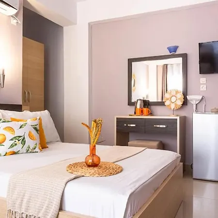 Potam'sea Bliss 5 - Front, Sun Beds & Parking